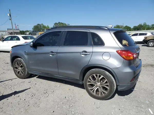 JA4AP4AW1JU001625 2018 MITSUBISHI OUTLANDER - Image 2