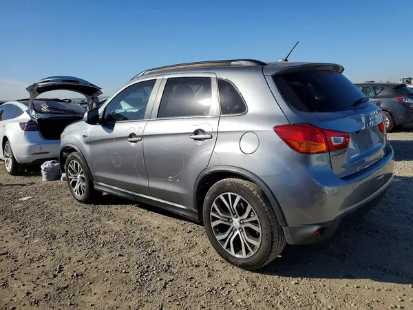 JA4AP4AW2GZ022740 2016 MITSUBISHI OUTLANDER - Image 2