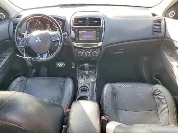 JA4AP4AW2GZ022740 2016 MITSUBISHI OUTLANDER - Image 8