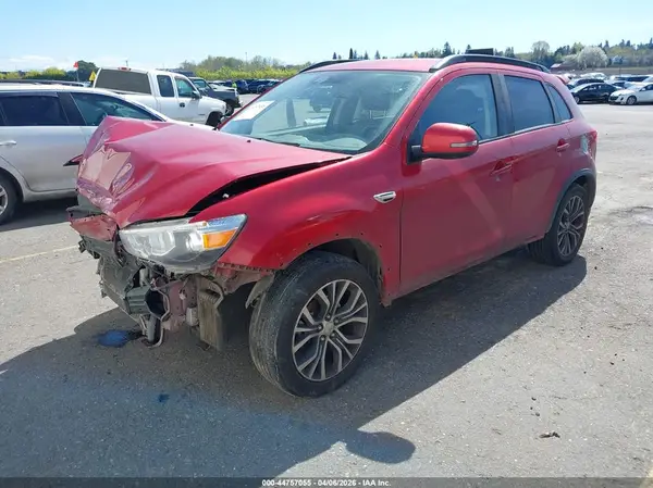 JA4AP4AW2KU006754 2019 MITSUBISHI OUTLANDER - Image 2