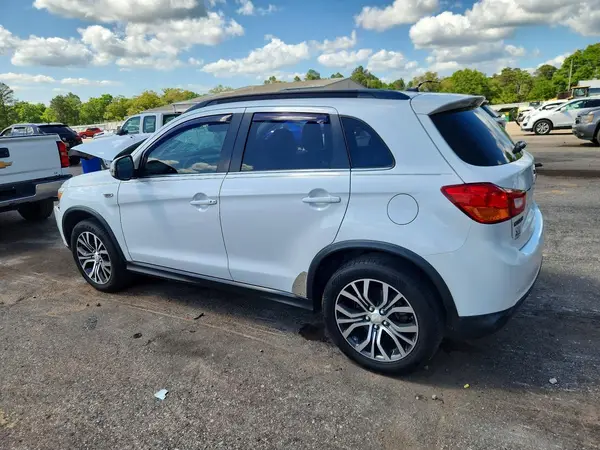JA4AP4AW3GZ033973 2016 MITSUBISHI OUTLANDER - Image 2