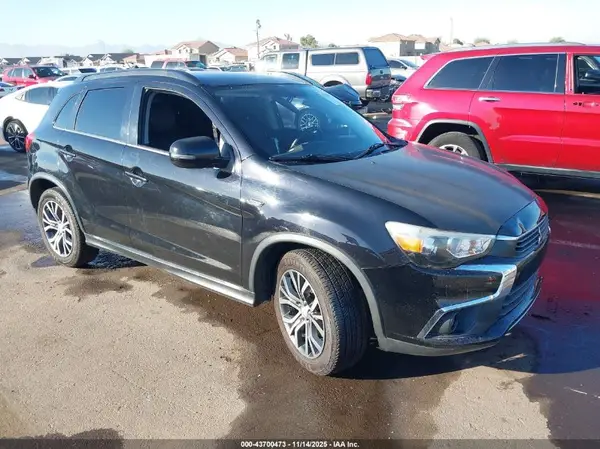 JA4AP4AW3GZ047808 2016 MITSUBISHI OUTLANDER - Image 1