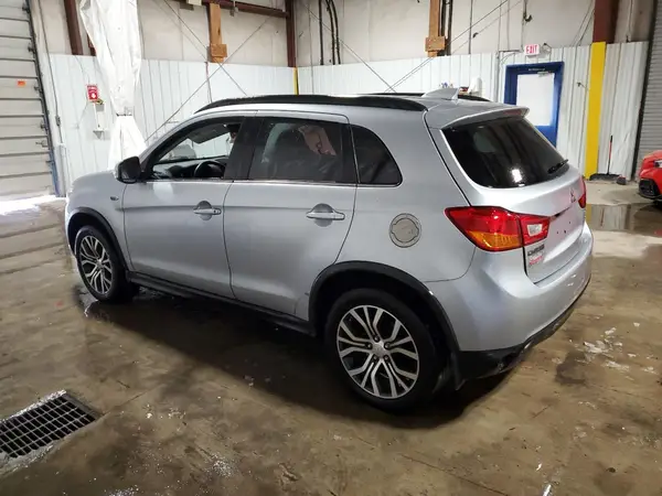 JA4AP4AW3HZ021145 2017 MITSUBISHI OUTLANDER - Image 2