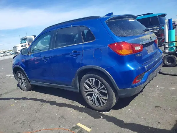 JA4AP4AW3JU001416 2018 MITSUBISHI OUTLANDER - Image 2