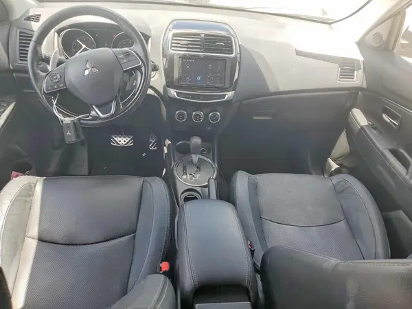 JA4AP4AW4HZ026354 2017 MITSUBISHI OUTLANDER - Image 8