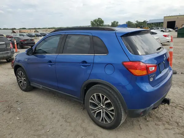 JA4AP4AW4HZ048760 2017 MITSUBISHI OUTLANDER - Image 2