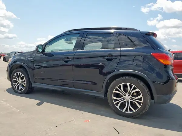 JA4AP4AW5HZ042322 2017 MITSUBISHI OUTLANDER - Image 2