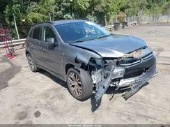 JA4AP4AW5JU001059 2018 MITSUBISHI OUTLANDER