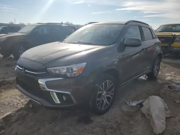 JA4AP4AW5JU001689 2018 MITSUBISHI OUTLANDER - Image 1