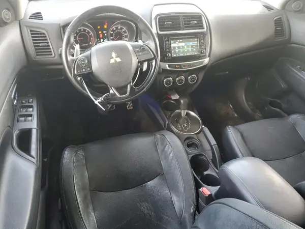 JA4AP4AW6HZ048095 2017 MITSUBISHI OUTLANDER - Image 8