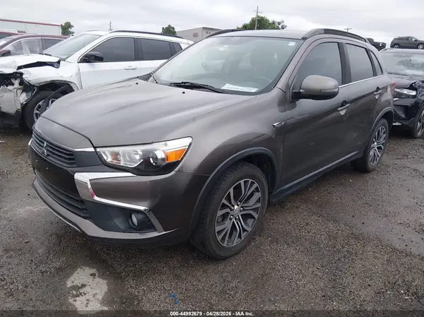 JA4AP4AW7HZ019270 2017 MITSUBISHI OUTLANDER - Image 2
