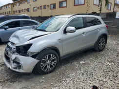 JA4AP4AW7JU007025 2018 MITSUBISHI OUTLANDER