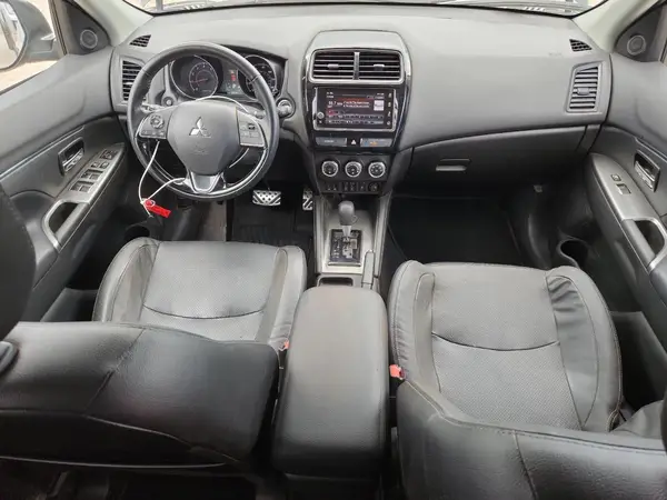 JA4AP4AW7JZ029822 2018 MITSUBISHI OUTLANDER - Image 8