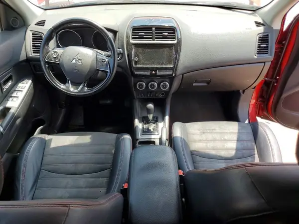JA4AP4AW7KU010069 2019 MITSUBISHI OUTLANDER - Image 8