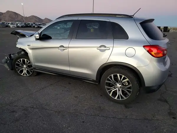 JA4AP4AW8GZ026856 2016 MITSUBISHI OUTLANDER - Image 2