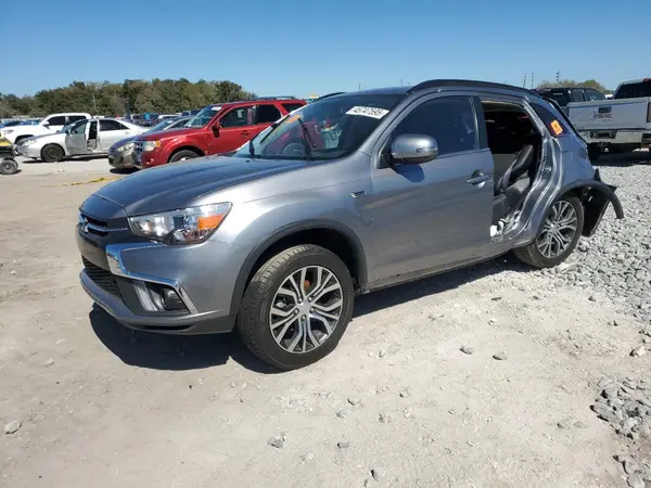 JA4AP4AW8JU024643 2018 MITSUBISHI OUTLANDER - Image 1