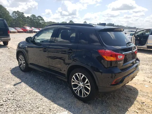JA4AP4AW8KU008010 2019 MITSUBISHI OUTLANDER - Image 2
