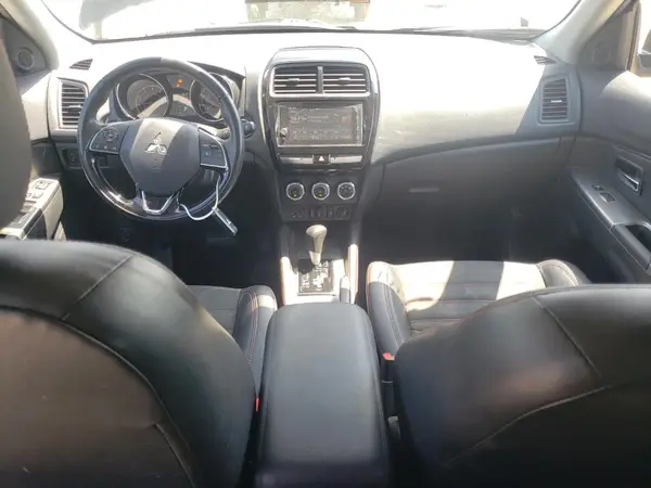JA4AP4AW8KU008010 2019 MITSUBISHI OUTLANDER - Image 8