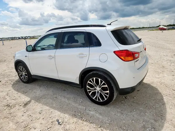 JA4AP4AW9GZ060126 2016 MITSUBISHI OUTLANDER - Image 2
