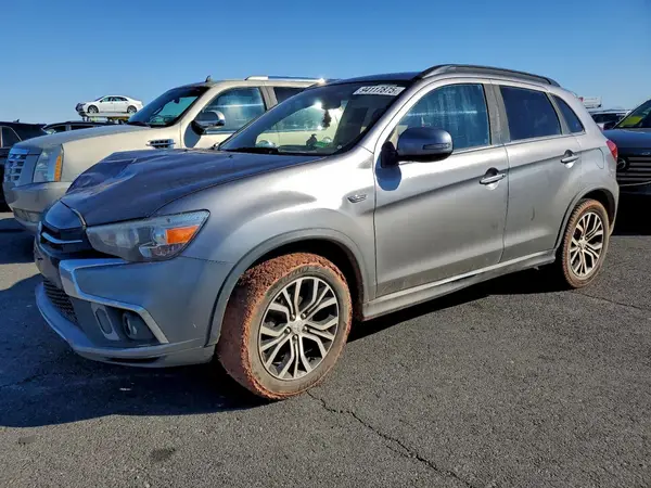 JA4AP4AWXJU002529 2018 MITSUBISHI OUTLANDER - Image 1