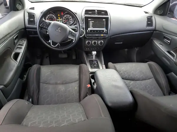 JA4APUAU0MU002395 2021 MITSUBISHI OUTLANDER - Image 8