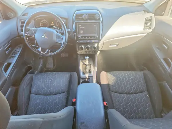 JA4APUAU0MU005474 2021 MITSUBISHI OUTLANDER - Image 8