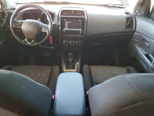 JA4APUAU0NU002625 2022 MITSUBISHI OUTLANDER - Image 8