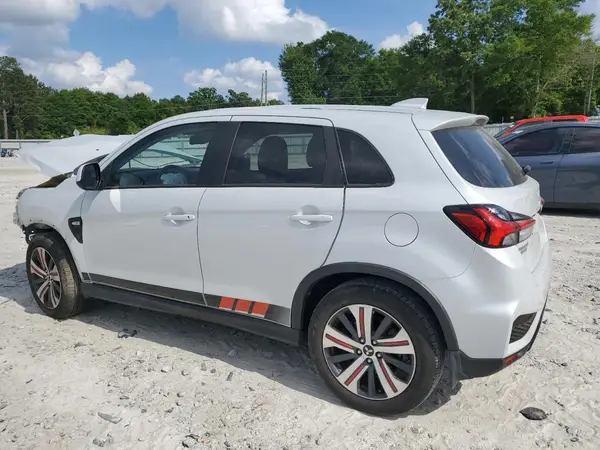 JA4APUAU0NU015746 2022 MITSUBISHI OUTLANDER - Image 2