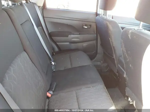 JA4APUAU1MU000977 2021 MITSUBISHI OUTLANDER - Image 8