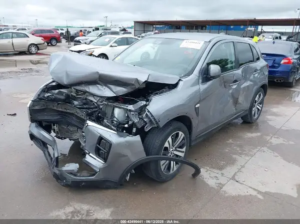 JA4APUAU1MU035051 2021 MITSUBISHI OUTLANDER - Image 2