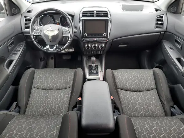 JA4APUAU1NU020048 2022 MITSUBISHI OUTLANDER - Image 8