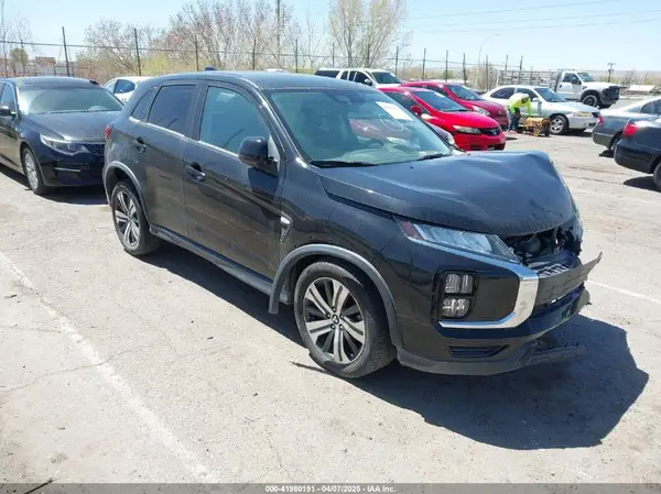 JA4APUAU2MU000390 2021 MITSUBISHI OUTLANDER - Image 1