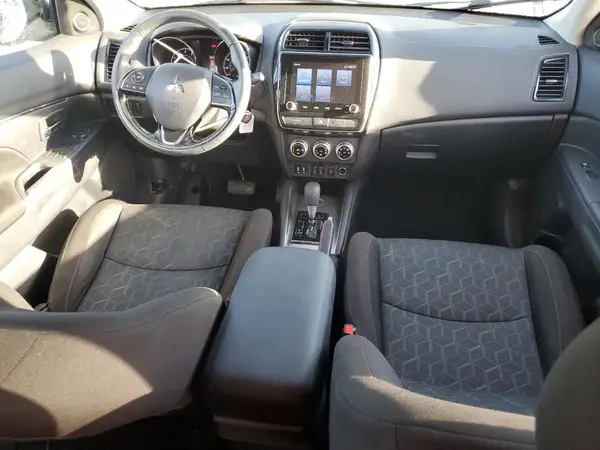 JA4APUAU2MU002446 2021 MITSUBISHI OUTLANDER - Image 8