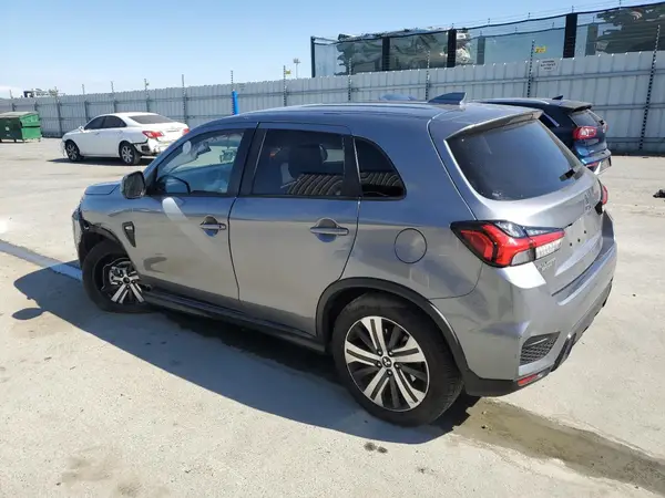 JA4APUAU2MU005833 2021 MITSUBISHI OUTLANDER - Image 2