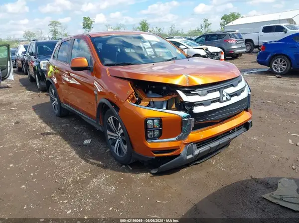 JA4APUAU2MU008117 2021 MITSUBISHI OUTLANDER - Image 1