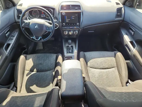 JA4APUAU2MU014936 2021 MITSUBISHI OUTLANDER - Image 8