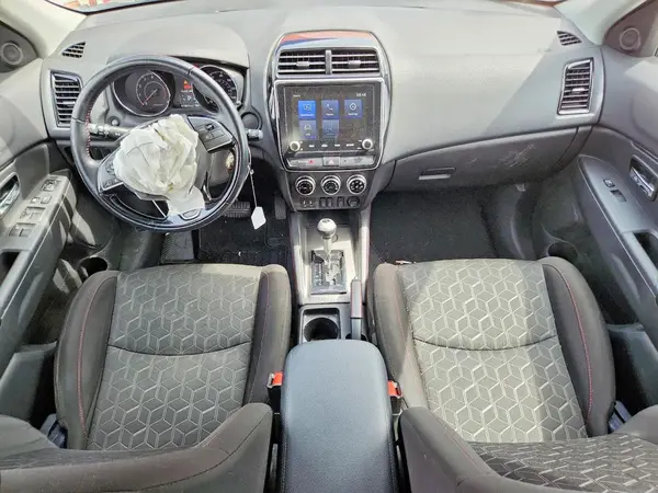 JA4APUAU2NU011312 2022 MITSUBISHI OUTLANDER - Image 8