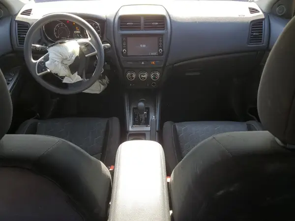 JA4APUAU2NU014534 2022 MITSUBISHI OUTLANDER - Image 8