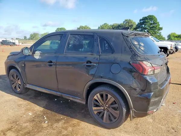 JA4APUAU2NU017756 2022 MITSUBISHI OUTLANDER - Image 2