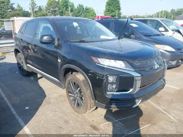 JA4APUAU2NU018955 2022 MITSUBISHI OUTLANDER - Image 1