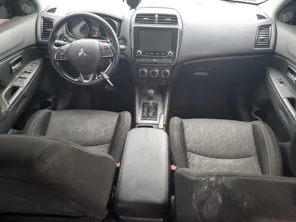 JA4APUAU3MU008109 2021 MITSUBISHI OUTLANDER - Image 8