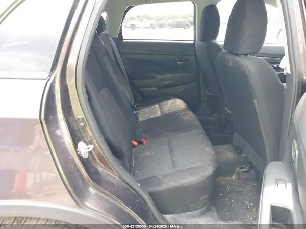 JA4APUAU3MU008434 2021 MITSUBISHI OUTLANDER - Image 8