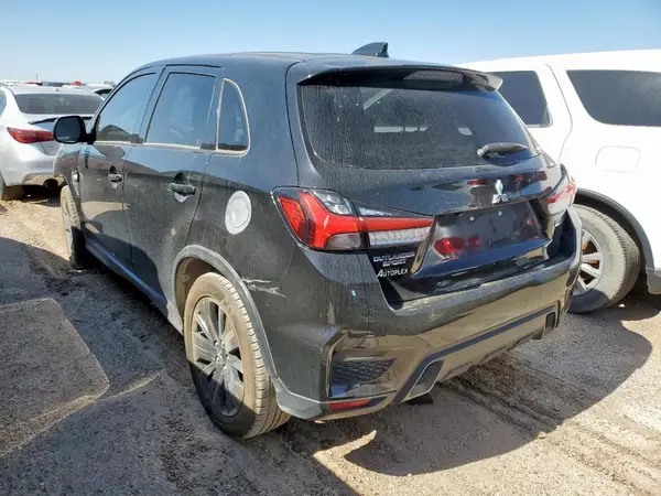 JA4APUAU3MU008806 2021 MITSUBISHI OUTLANDER - Image 2