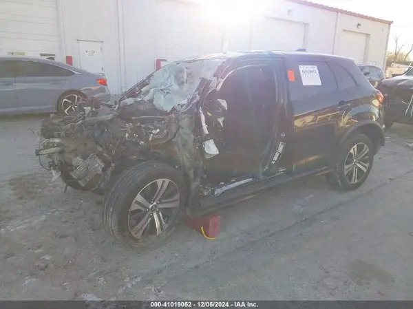JA4APUAU3MU024911 2021 MITSUBISHI OUTLANDER - Image 2