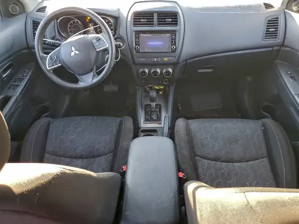 JA4APUAU3MU033382 2021 MITSUBISHI OUTLANDER - Image 8