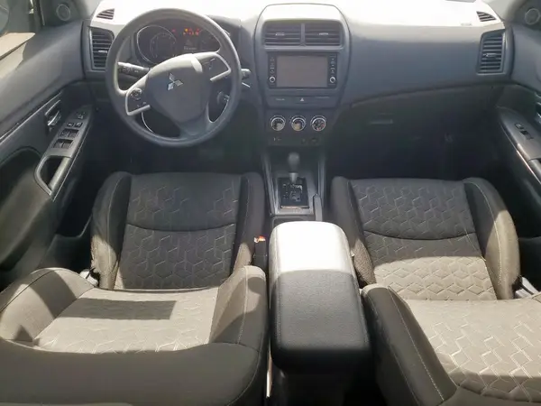 JA4APUAU3NU009942 2022 MITSUBISHI OUTLANDER - Image 8