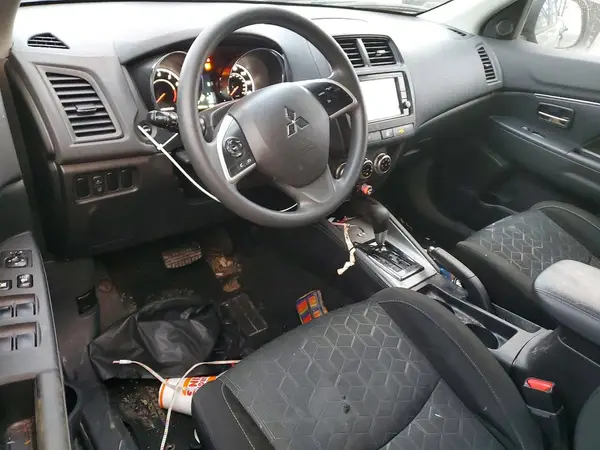 JA4APUAU3NU012422 2022 MITSUBISHI OUTLANDER - Image 8