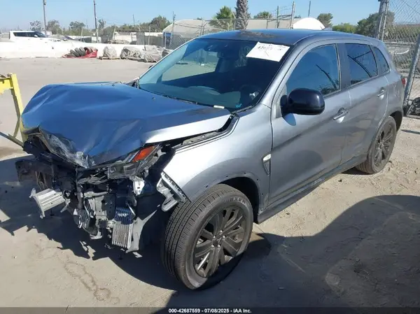 JA4APUAU3NU017815 2022 MITSUBISHI OUTLANDER - Image 2