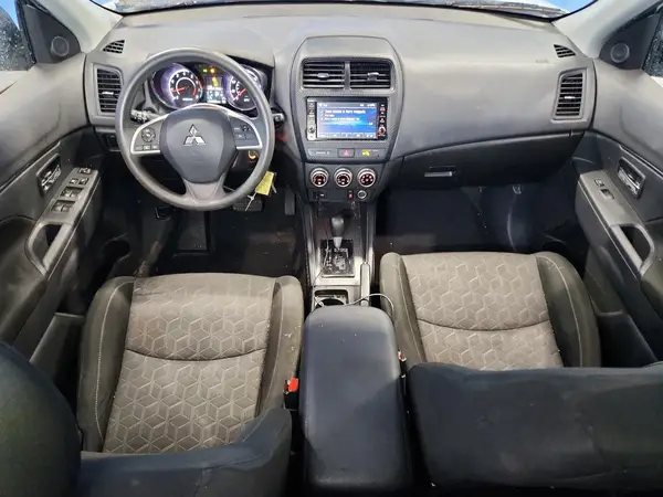 JA4APUAU3NU021900 2022 MITSUBISHI OUTLANDER - Image 8