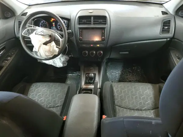 JA4APUAU4MU034539 2021 MITSUBISHI OUTLANDER - Image 8